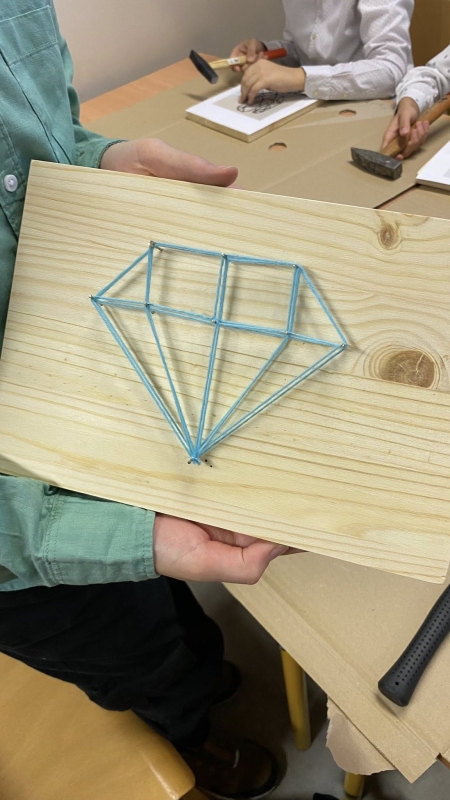 Zimowe warsztaty - String art